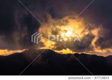 Dawn at Mikuni Pass, Daisetsuzan National Park, Hokkaido 97719655