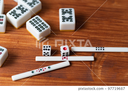 麻將牌和麻將 97719687