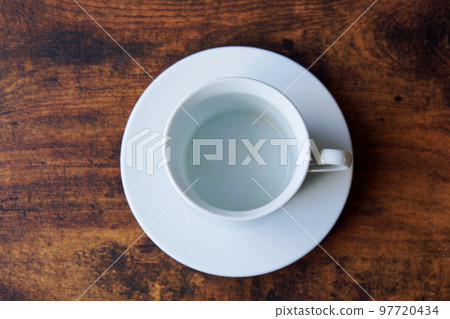 從上方看到的空咖啡杯 97720434