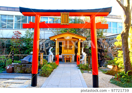 [Tokyo] Shinagawa in winter White Snake Benzaiten Shrine in Hebikubo Shrine 97721739