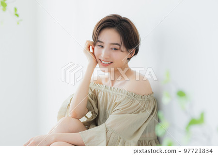 Beauty image Short hair woman 97721834