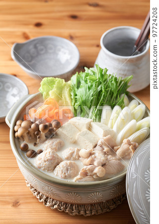 Sesame soy milk pot Sesame soy milk pot 97724208