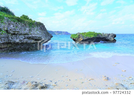You will never get tired of looking at the beach of Manza, Okinawa 97724332