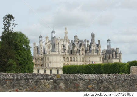 Chambord Castle 97725095