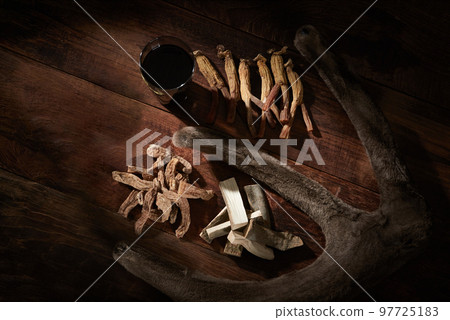 Deer antler, hwangchil tree, ginseng, red ginseng 97725183