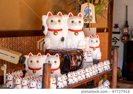 Asakusa's power spot Imado Shrine 97727918