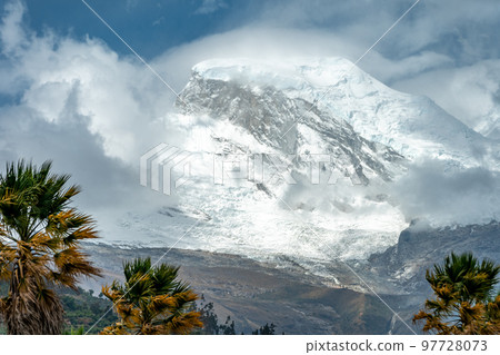 the highest mountain of Peru Huascaran in the Cordillera Blanca mountain range in the Yungay province the highest mountain of Peru Huascaran in the Cordillera Blanca mountain range in the Yungay province 97728073