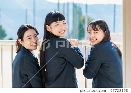 three high school girls friends 97728168
