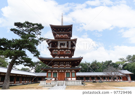 奈良縣世界文化遺產“藥師寺西塔（古代奈良文化財產）” 97729496