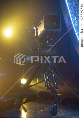 stream at a concert in a hall without spectators 97729749