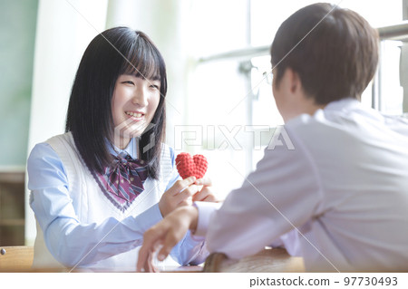 高中學生夫婦 97730493