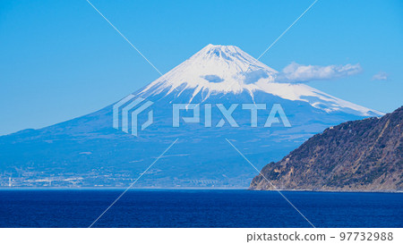 Fuji seen from Toi, Numazu City, Shizuoka Prefecture via Suruga Bay (winter) 97732988