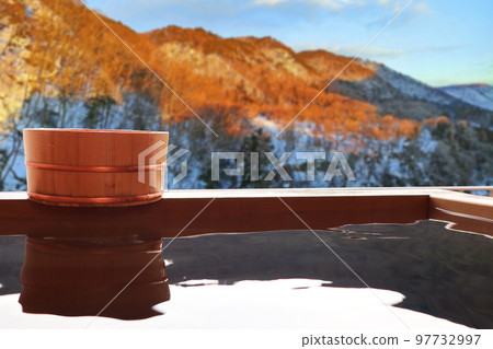 An open-air bath with a spectacular view of nature An open-air bath with a spectacular view of nature 97732997