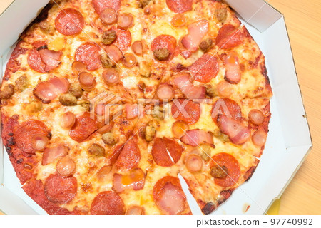 大號披薩 大號披薩 97740992