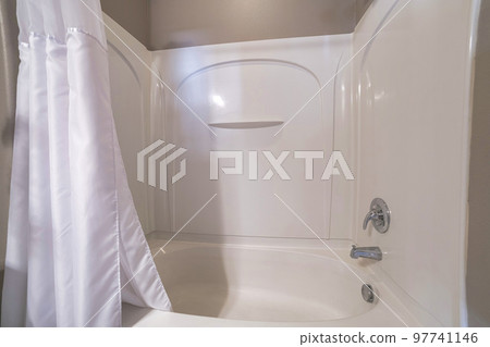 Shower tub combo kit with acrylic wall panel and white shoer curtain 97741146