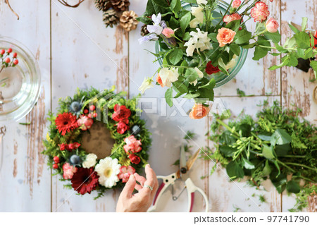 鮮花插花 手工花環 女花藝設計師 97741790