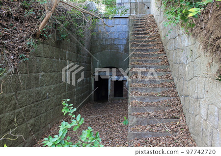 Searchlight Remains - Geiyo Fortress Kojima Battery Remains Searchlight Remains - Geiyo Fortress Kojima Battery Remains 97742720
