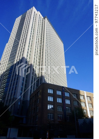 東京都千代田區霞關3丁目霞關公共門7號中央政府大樓 97743217