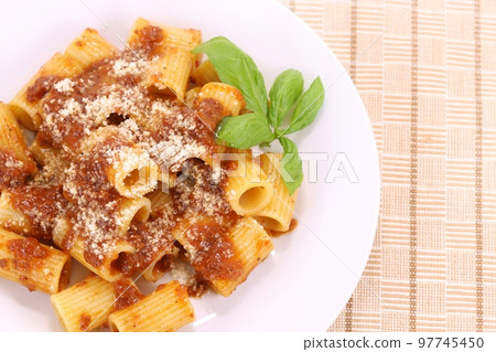 Neapolitan Genovese Beef Stewed Sauce Short Pasta 97745450