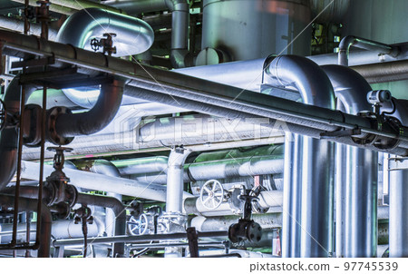 工廠中的金屬管道 [工業形象] 97745539