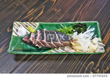 [Straw-grilled bonito] 97745859