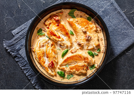 Chicken Cutlets With Sun-Dried Tomato Cream Sauce 97747116