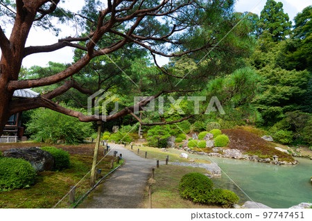 [近畿 36 不動聖地] 京都府京都市東山區相阿彌 5 號 19 青蓮院門痕夏庭園 97747451