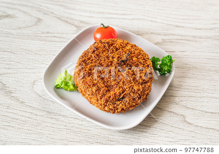 Deep-fried Mince Cutlet 97747788