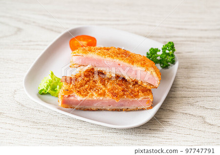 Fried ham cutlet 97747791