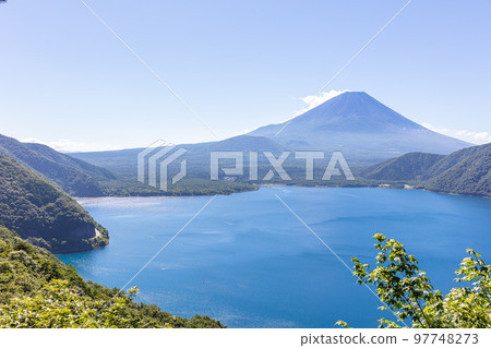 Mt. Fuji seen from Nakanokura Pass 97748273