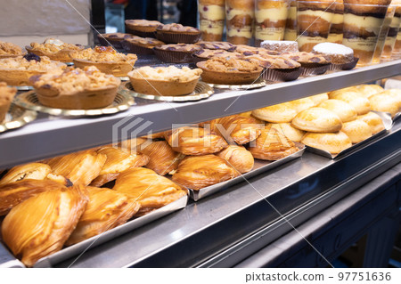 Showcase of an Italian candy store 97751636