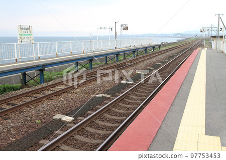 北船岡站 JR 北船岡站 北船岡 H37 室蘭本線 可以眺望大海和有珠山的車站 97753453