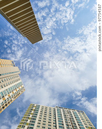 Seoul large-scale high-rise apartment low angle Seoul large-scale high-rise apartment low angle 97754587