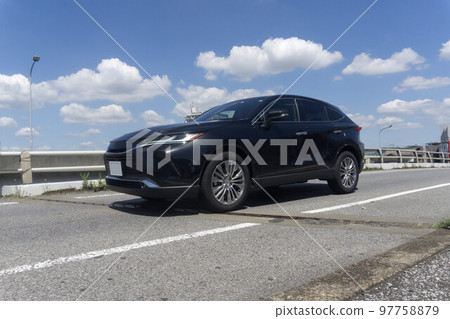 緊湊型 SUV 公路駕駛 緊湊型 SUV 公路駕駛 97758879