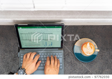 General affairs, accounting, clerical work, sales clerical work, general clerical work, clerical staff, spreadsheets, graphs, bird's-eye view, latte art cafe 97762030