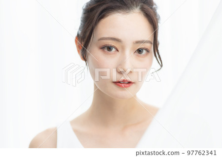 Female beauty image 97762341