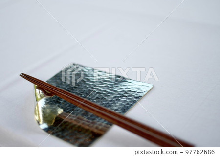 Traditional craft tableware 97762686