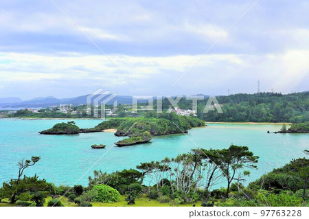 沖繩本島恩納村瀨良垣島 沖繩本島恩納村瀨良垣島 97763228