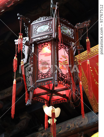中式傳統木雕宮廷燈籠 中式傳統木雕宮廷燈籠 97767512