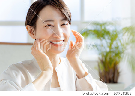 美女中年婦女 97768395