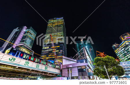 Tokyo cityscape in Japan You can see Shibuya Station, the black Yamanote Line, and four Shibuya buildings lined up in a row Tokyo cityscape in Japan You can see Shibuya Station, the black Yamanote Line, and four Shibuya buildings lined up in a row 97771601