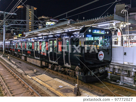 Tokyo cityscape in Japan Black Yamanote line arriving at Kanda station Tokyo cityscape in Japan Black Yamanote line arriving at Kanda station 97772027
