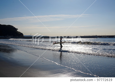早晨太陽的衝浪者 早晨太陽的衝浪者 97772619
