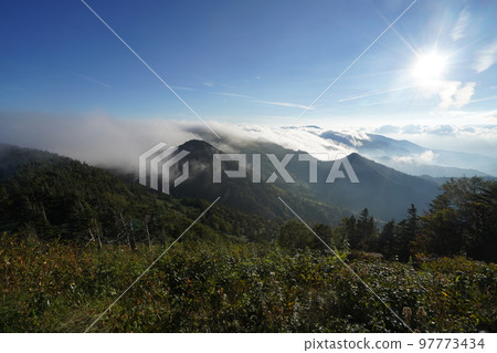 Mount Kusatsu-Shirane, Gunma Prefecture National Route 292 Sea of Clouds seen from Shiga Kusatsu Kogen Road near Shibutoge September 16, 2022 97773434