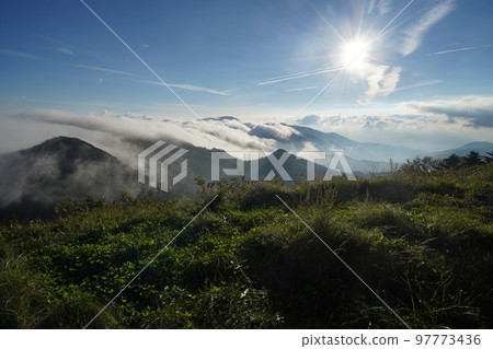 Mount Kusatsu-Shirane, Gunma Prefecture National Route 292 Sea of Clouds seen from Shiga Kusatsu Kogen Road near Shibutoge September 16, 2022 97773436