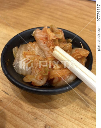 在拉麵店吃到飽的泡菜 在拉麵店吃到飽的泡菜 97774557