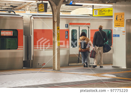 People returning to their hometowns on the platform of Nagoya Station at the end of the year People returning to their hometowns on the platform of Nagoya Station at the end of the year 97775220