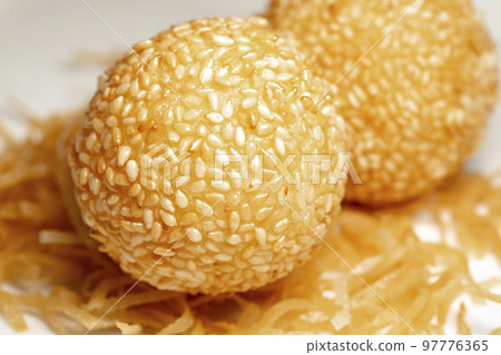 草皮丸子，中式點心，香港點心，廣東點心，芝麻水餃，中式點心，港式點心，粵式點心， 97776365