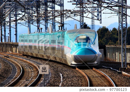 E5 / H5 series at Tohoku Shinkansen Nasu Shiobara Station 97780123