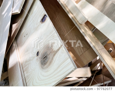wood shavings and waste wood shavings and waste 97782077